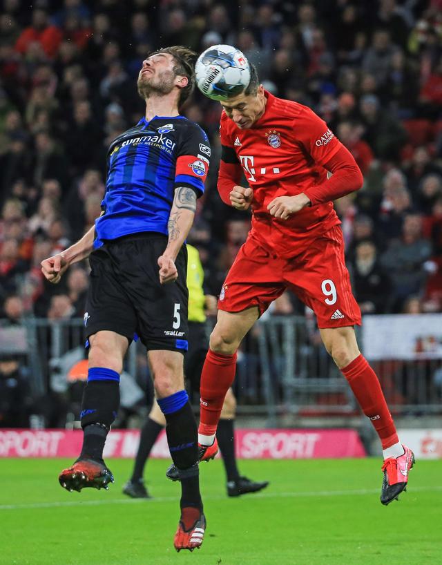 在一场充满 在一场充满